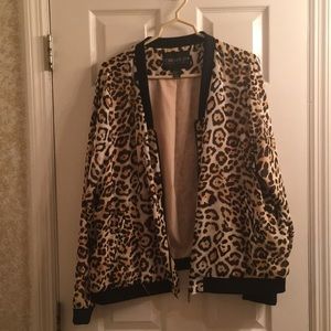Plus size Leopard/ cheetah bomber jacket (zip up)